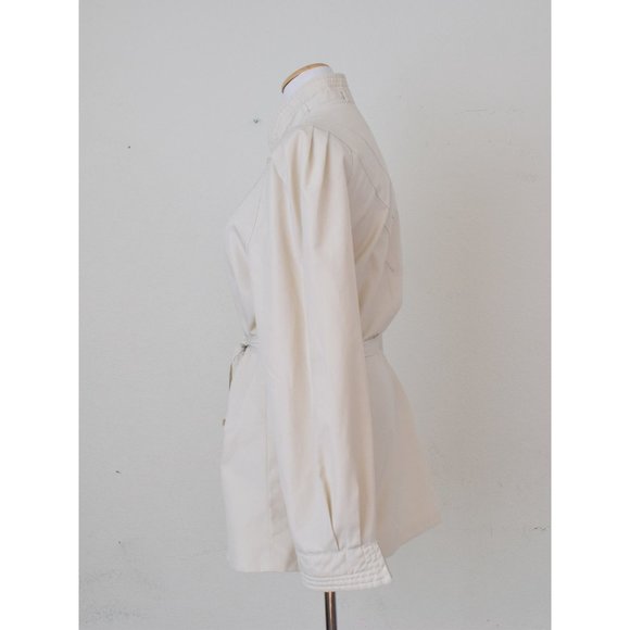 Vintage 80s Beige Cotton/Poly Single-Breasted Trench Coat by DAWN | size 12 - Picture 2 of 10